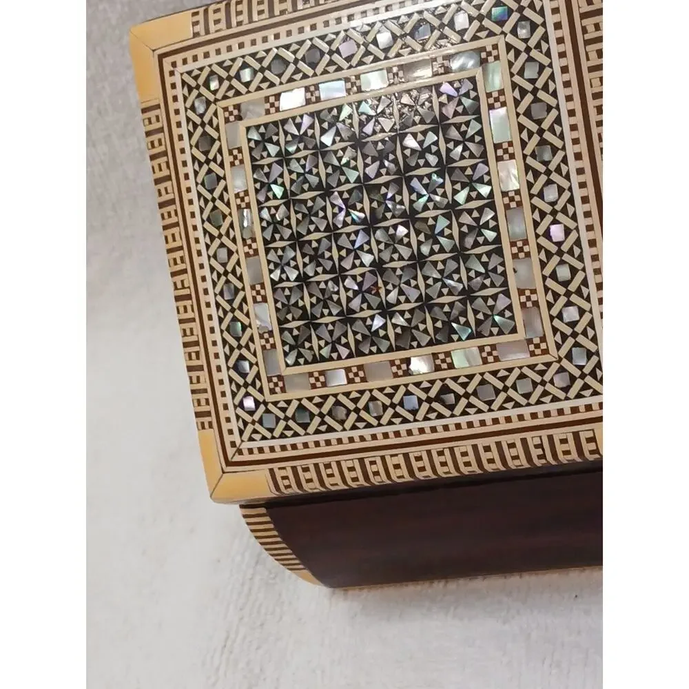 Exotic Egyptian Hand Inlaid Mother Pearl Jewelry Wood Box 3.5' Gift Storage‎ Box